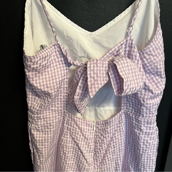 Sky & Sparrow Women's Open Back Romper Lavender & White Spring Romper, size M - Picture 5 of 9